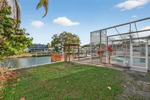 8711 Bay Crest Ln, Tampa, FL 33615 - Photo 25