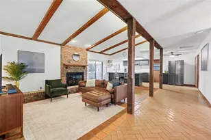 809 Rollingwood Ln, Valrico, FL 33594 - Photo 5