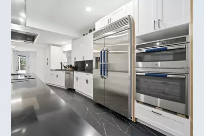 142 Barrington Drive, Brandon, FL 33511 - Photo 13