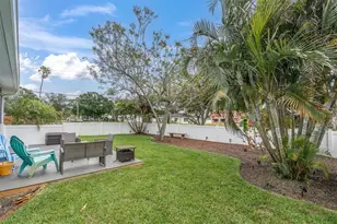 200 62nd St N, Saint Petersburg, FL 33710 - Photo 27