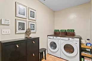 7915 Flowerfield Dr, Tampa, FL 33615 - Photo 37