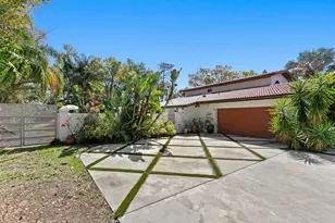 7915 Flowerfield Dr, Tampa, FL 33615 - Photo 45