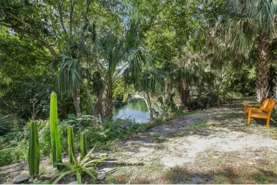 2411 Pheasant Ln, Bradenton, FL 34209 - Photo 41