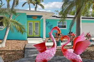 6950 Grande Vista Way S, Saint Petersburg, FL 33707 - Photo 5