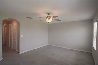 812 Royal Empress Drive, Ruskin, FL 33570 - Photo 9