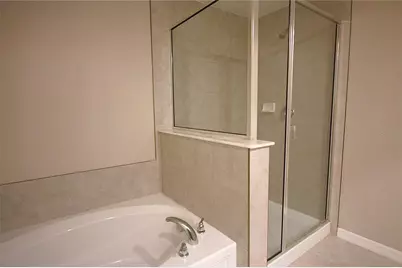 812 Royal Empress Drive, Ruskin, FL 33570 - Photo 13