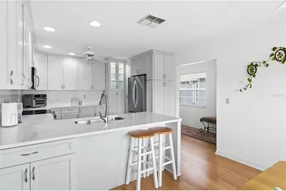 37400 Derbyshire Drive, Zephyrhills, FL 33542 - Photo 7