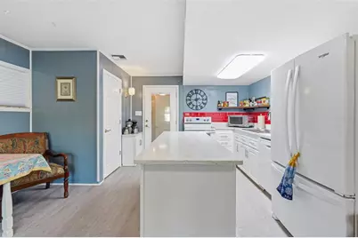 155 6th Street NE, Largo, FL 33770 - Photo 9