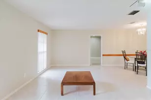 8222 La Serena Dr, Tampa, FL 33614 - Photo 15