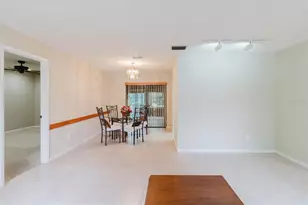 8222 La Serena Dr, Tampa, FL 33614 - Photo 19