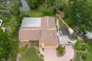 8222 La Serena Dr, Tampa, FL 33614 - Photo 83