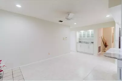8222 La Serena Drive, Tampa, FL 33614 - Photo 37
