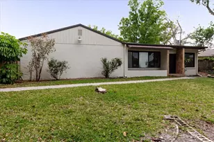 8222 La Serena Dr, Tampa, FL 33614 - Photo 87