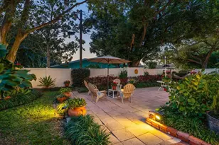 1718 Meredith Ln, Belleair, FL 33756 - Photo 3