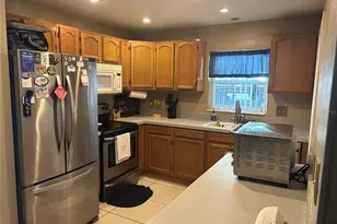 8000 54th St N, Pinellas Park, FL 33781 - Photo 11