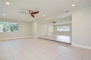 2645 63rd Ave S, Saint Petersburg, FL 33712 - Photo 17
