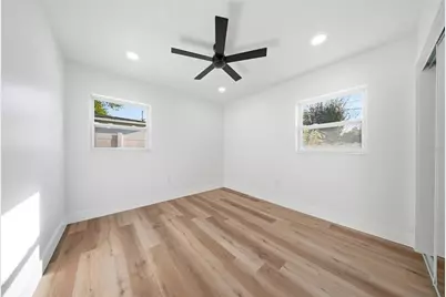 4327 59 Street N, Saint Petersburg, FL 33709 - Photo 21