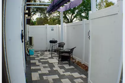 6816 E Creek Drive, Tampa, FL 33615 - Photo 17