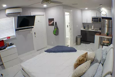 6816 E Creek Drive, Tampa, FL 33615 - Photo 11