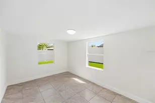 8907 Leeward Dr, Tampa, FL 33634 - Photo 11