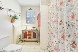 36805 Waterfall Dr, Dade City, FL 33525 - Photo 35