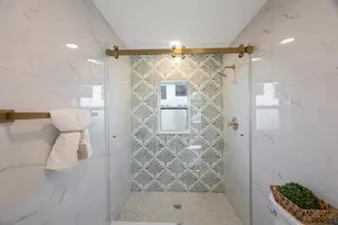 1160 36th Ave N, Saint Petersburg, FL 33704 - Photo 23