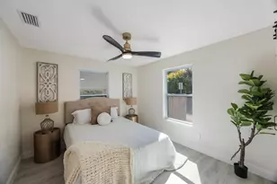 1160 36th Ave N, Saint Petersburg, FL 33704 - Photo 19