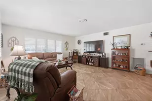 250 Rosery Rd NW, Largo, FL 33770 - Photo 3