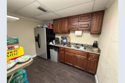 1302 W Busch Boulevard, Tampa, FL 33612 - Photo 7