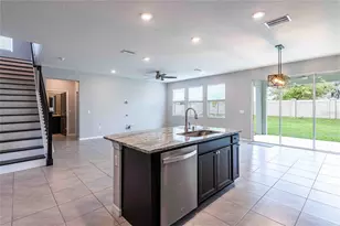 16620 Mooner Plank Cir, Wimauma, FL 33598 - Photo 13