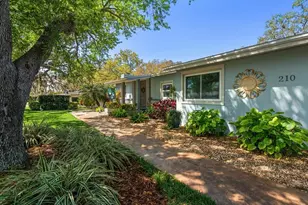 210 Live Oak Ln, Largo, FL 33770 - Photo 1