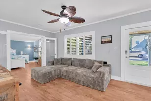 137 Pennsylvania Ave, Palm Harbor, FL 34683 - Photo 7