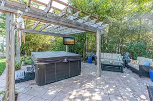 137 Pennsylvania Ave, Palm Harbor, FL 34683 - Photo 33