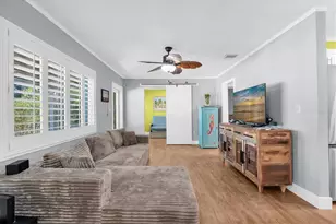 137 Pennsylvania Ave, Palm Harbor, FL 34683 - Photo 9