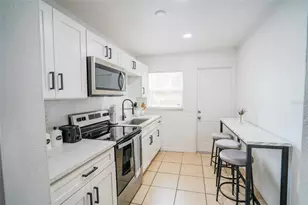 1361 29th St S, Saint Petersburg, FL 33712 - Photo 13