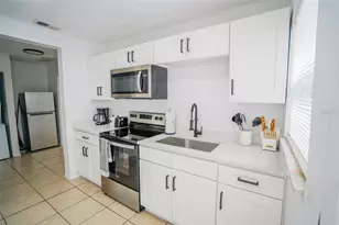 1361 29th St S, Saint Petersburg, FL 33712 - Photo 15