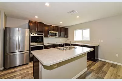 6377 Domenico Court, Groveland, FL 34736 - Photo 5