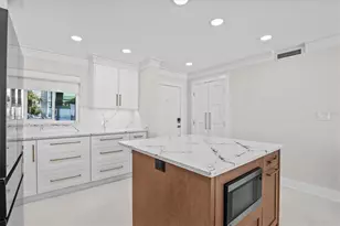 865 S Gulfview Blvd, Clearwater Beach, FL 33767 - Photo 31