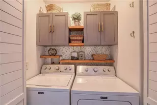6093 Avenue of the Palms, Weeki Wachee, FL 34607 - Photo 27