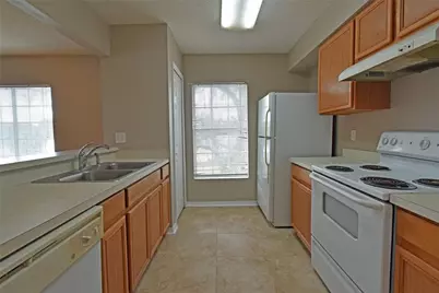 4077 Dolphin Drive, Tampa, FL 33617 - Photo 11