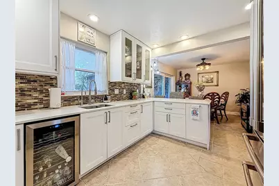 304 Mindy Drive, Largo, FL 33771 - Photo 15