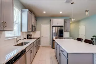 1014 Night Song St, Valrico, FL 33594 - Photo 21