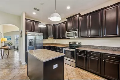 10914 Whitecap Drive, Riverview, FL 33579 - Photo 9