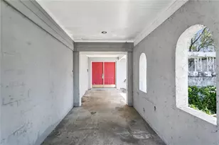 6734 Twelve Oaks Blvd, Tampa, FL 33634 - Photo 3