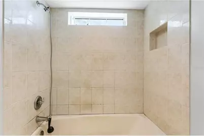 6734 Twelve Oaks Boulevard, Tampa, FL 33634 - Photo 29