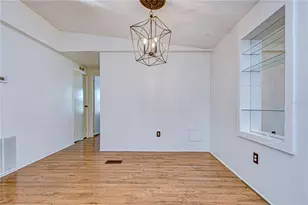 5438 Antigua Dr, Zephyrhills, FL 33541 - Photo 35