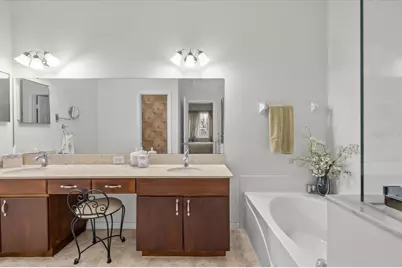 30115 Emmetts Court, Wesley Chapel, FL 33543 - Photo 23