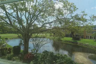 225 Country Club Dr, Largo, FL 33771 - Photo 3