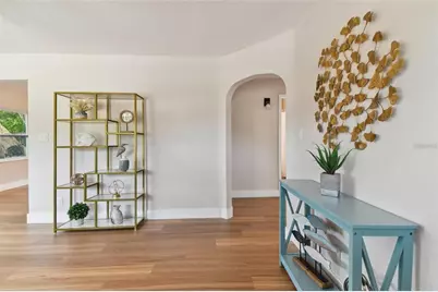 1826 30th Street S, Saint Petersburg, FL 33712 - Photo 3