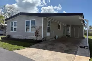 5168 Rubber Tree Cir, New Port Richey, FL 34653 - Photo 1